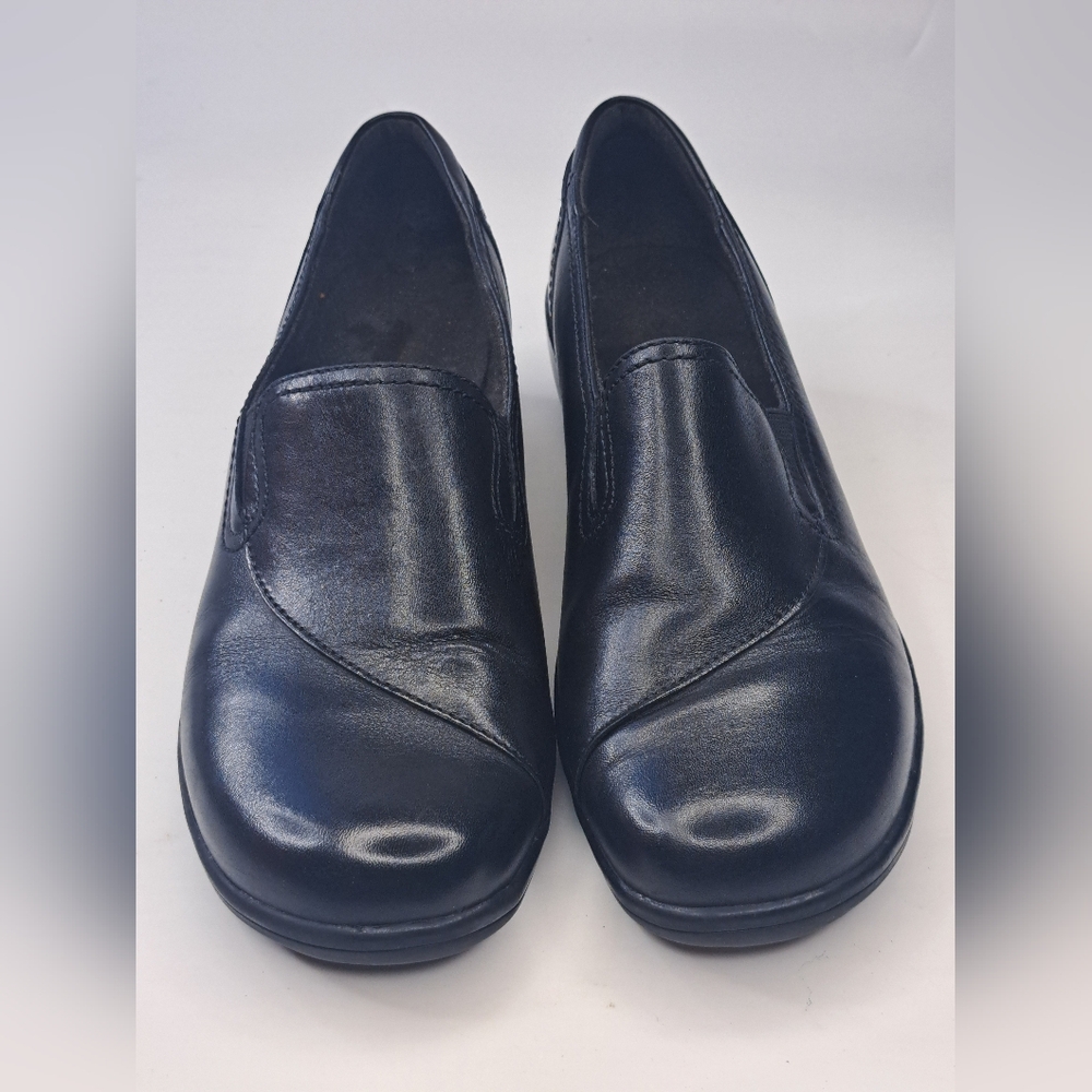 Clarks Collection Womens Size 8.5 Black Soft Cushion Sole Casual Comfort Shoes